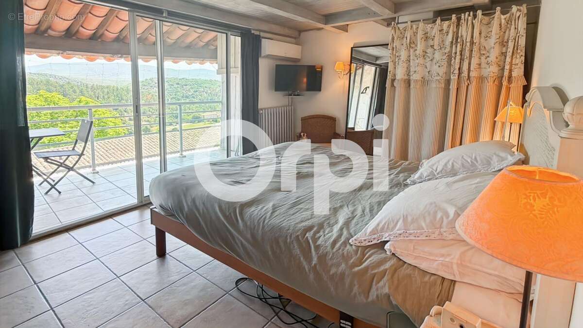 Belle maison de village en pierres avec terrasse - photo 23