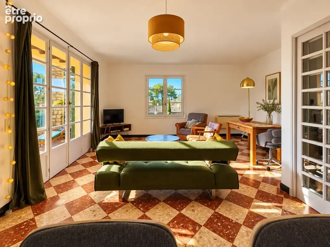 Roussillon, Luberon belle maison de plus de 200 m2 avec jardin et piscine. - photo 5