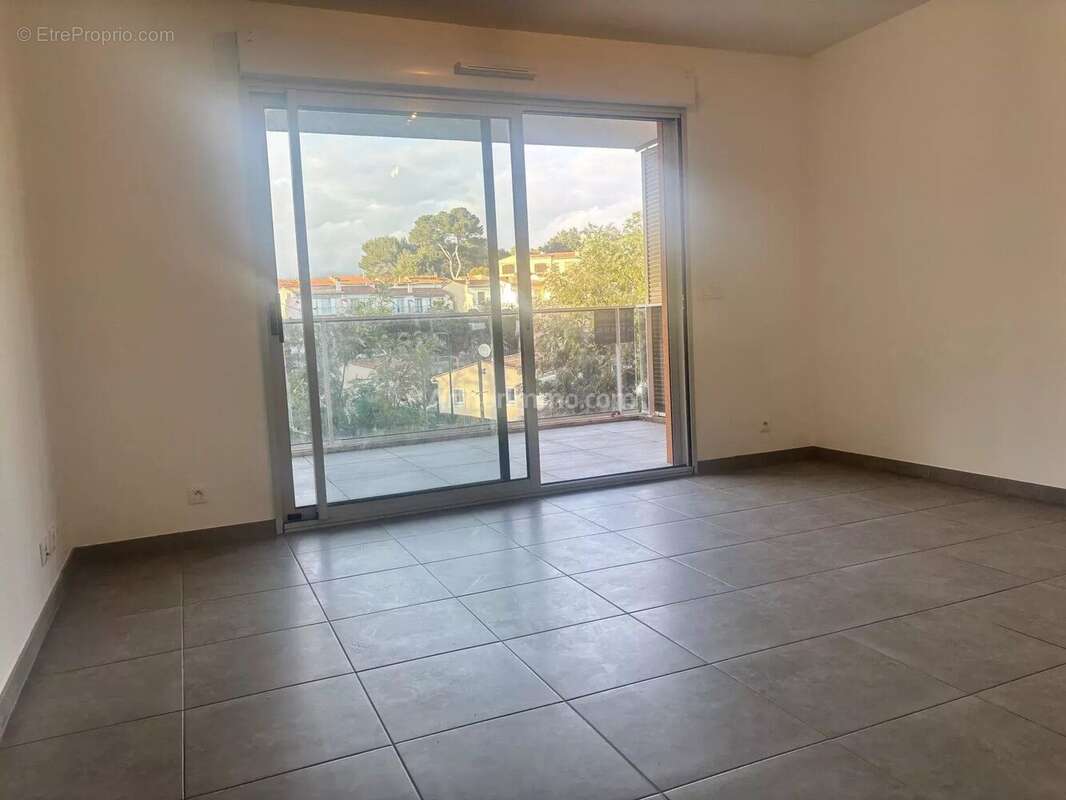 Appartement à VILLENEUVE-LOUBET