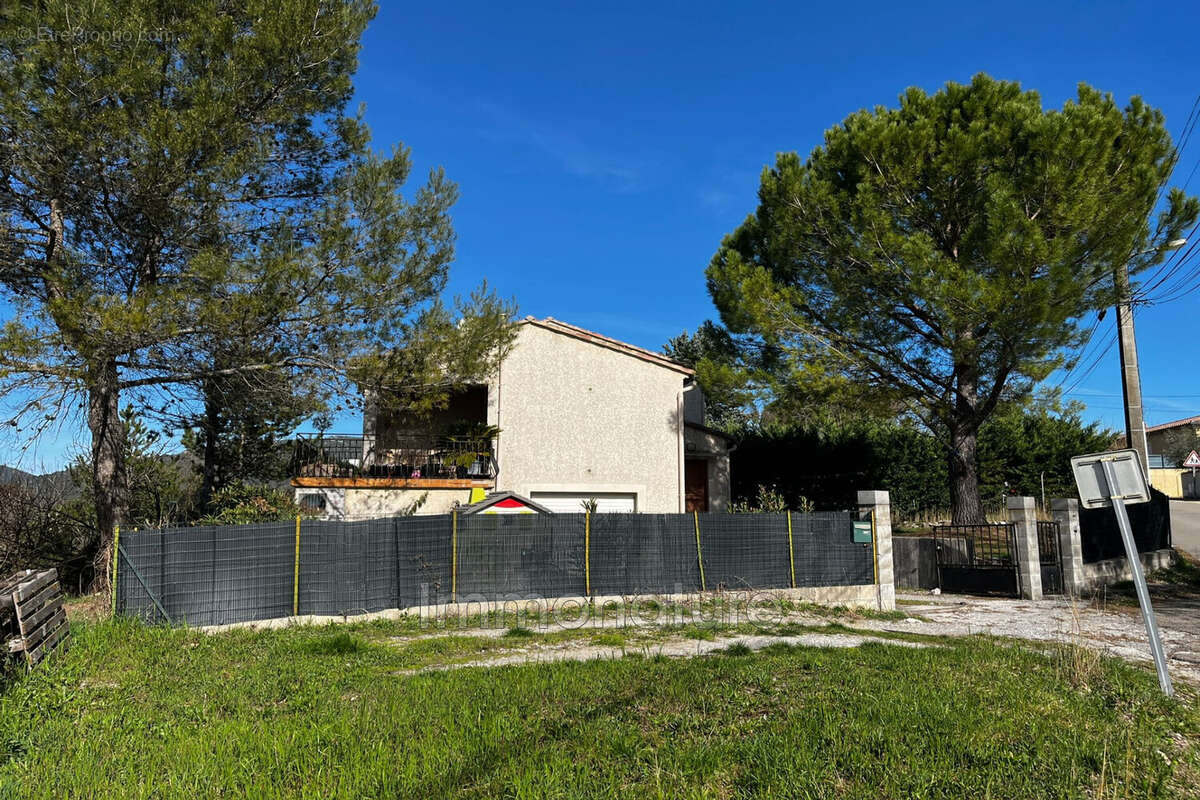 Maison à LAROQUE