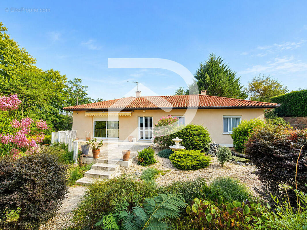 Maison 6 pièces 150 m² · à Peyrehorade · 150 m² · 325 000 €