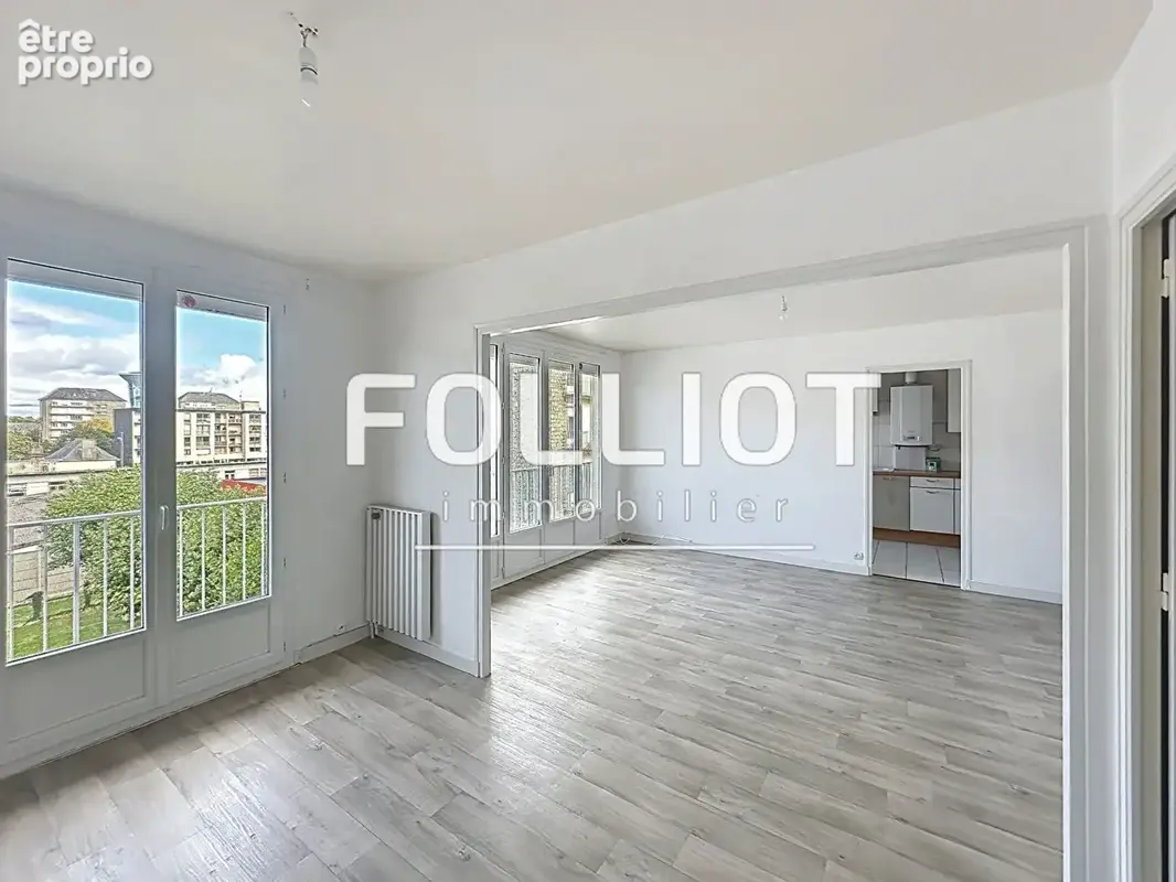 Appartement 4 pièces à vendre à Granville - Confort et proximité assurés - photo 2