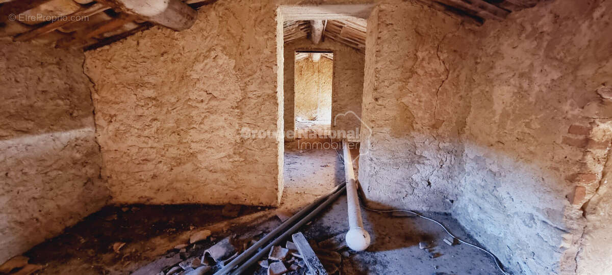 Maison à GOUDARGUES