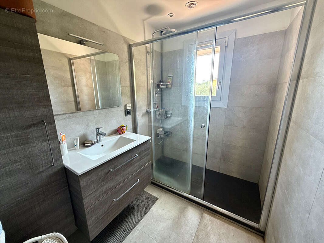 Maison Carros 4 pièce(s) ,sur terrain de 1300m2 - photo 8