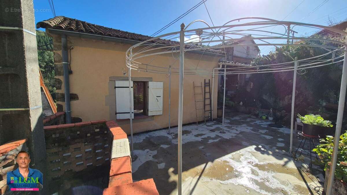 Maison à ROBIAC-ROCHESSADOULE