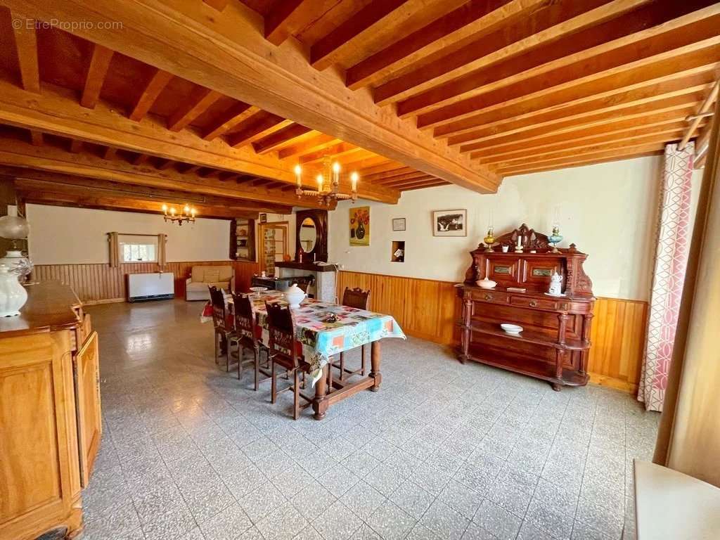 Maison à GOULOUX