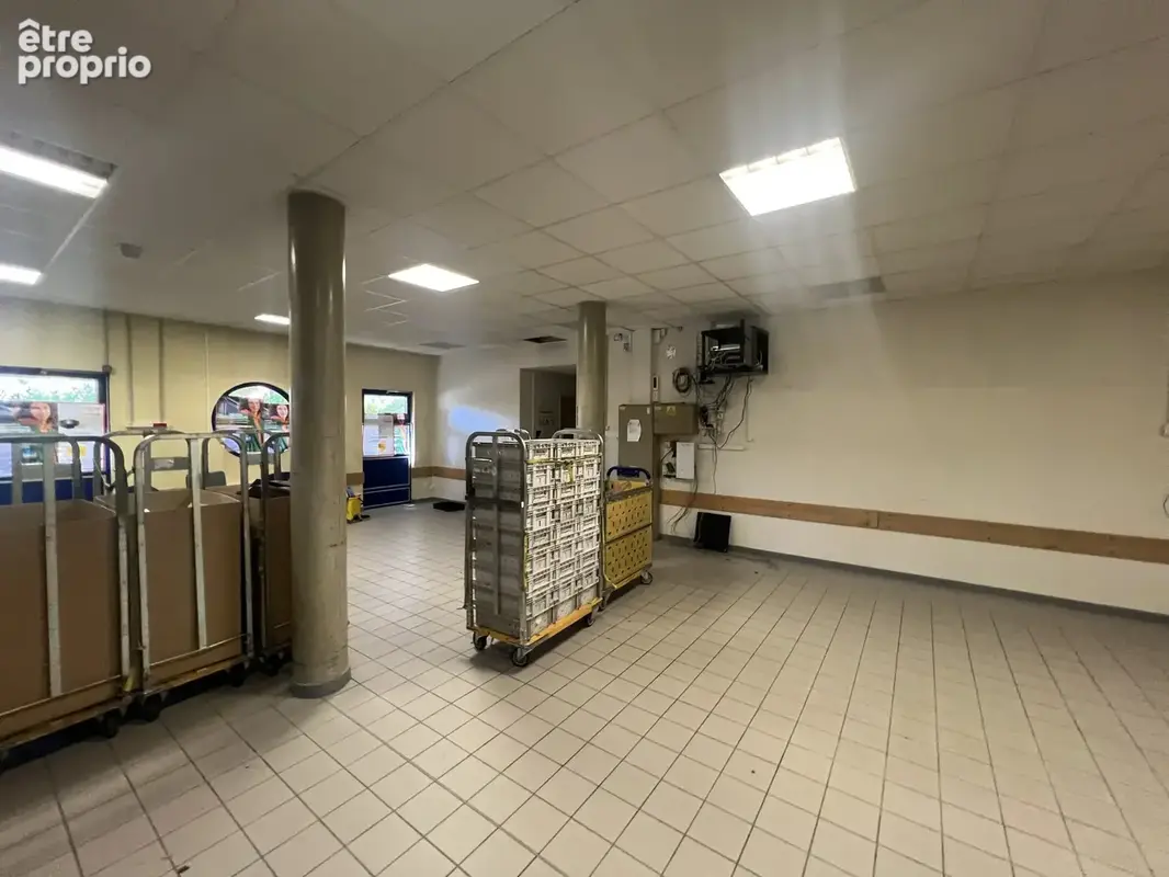 Commerce 384 m² à vendre à Kingersheim (68260) - photo 3