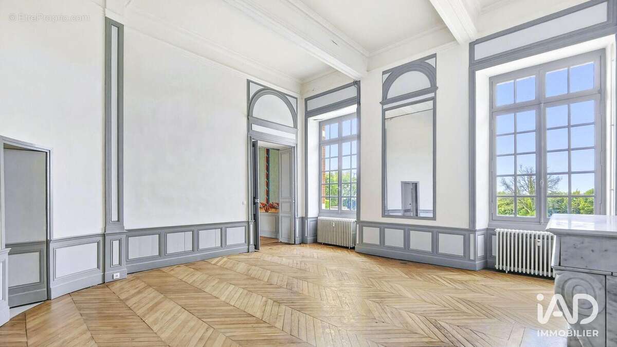 Appartement 149 m² à Villeneuve-Les-Bouloc  - photo 7
