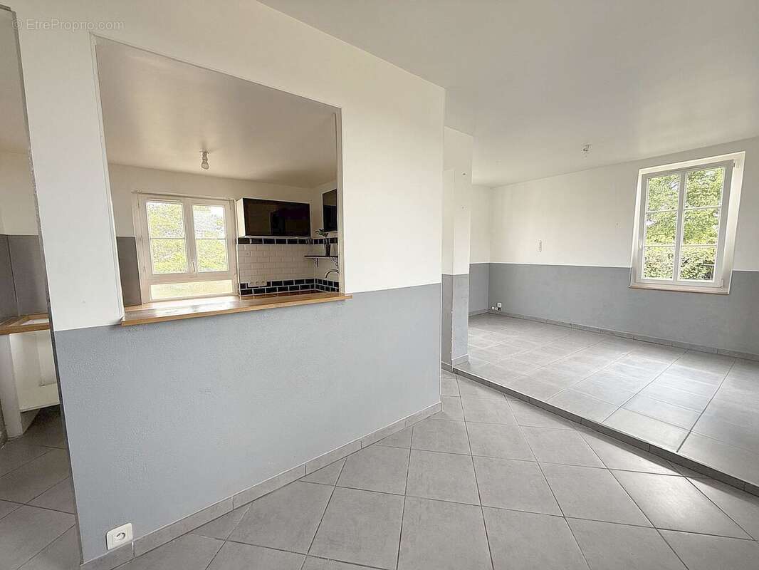 Maison à BENNECOURT