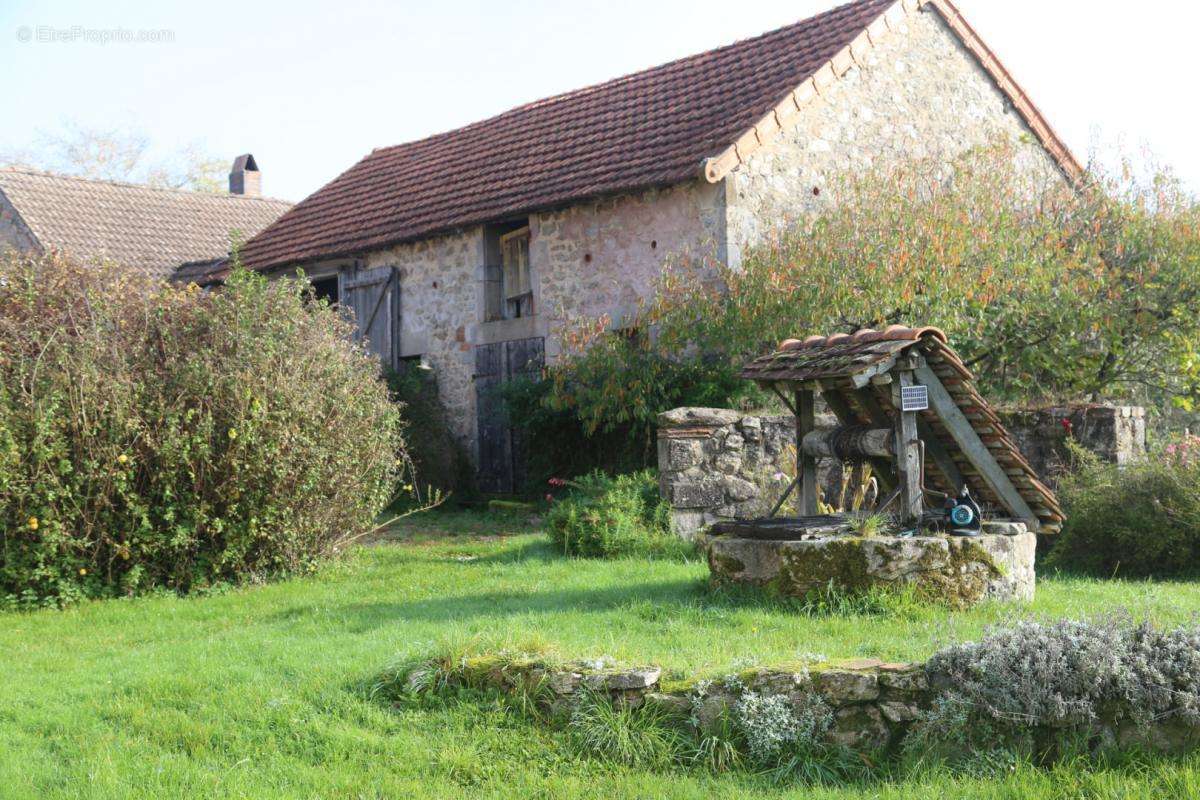 Maison à SAINT-DIDIER-SUR-ARROUX