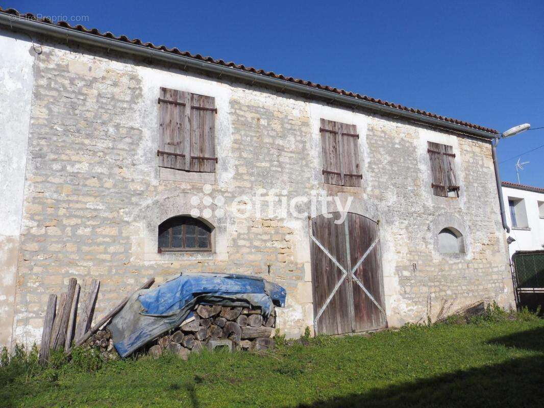 Maison 200 m² à Cire-D'aunis  - photo 7