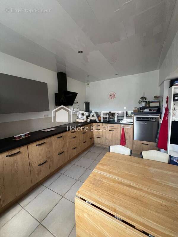 Maison 300 m² à Monsireigne  - photo 3