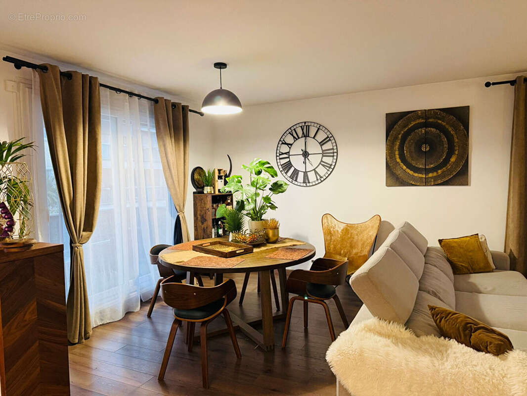 Appartement à ERAGNY