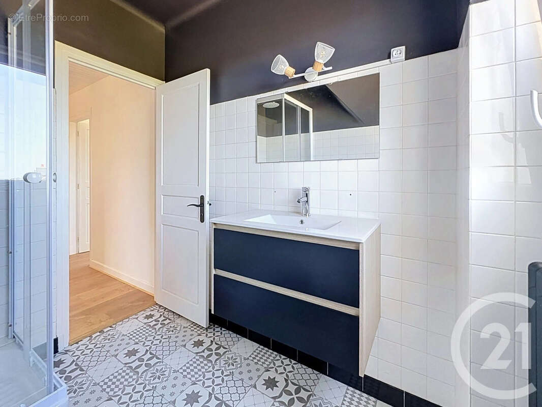 Maison 150 m² à Trelevern  - photo 10