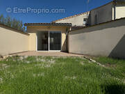 Maison à SAINT-SEURIN-DE-CURSAC