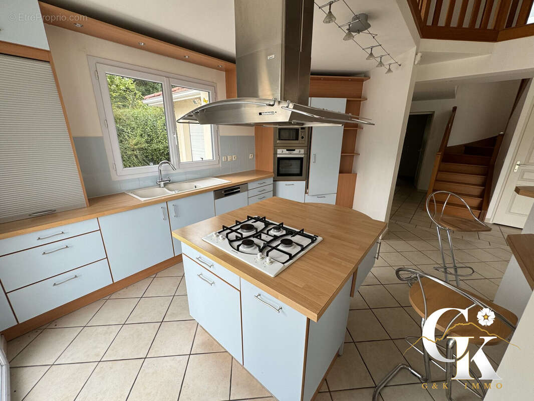 Maison à SAINT-PAUL-DE-VARCES