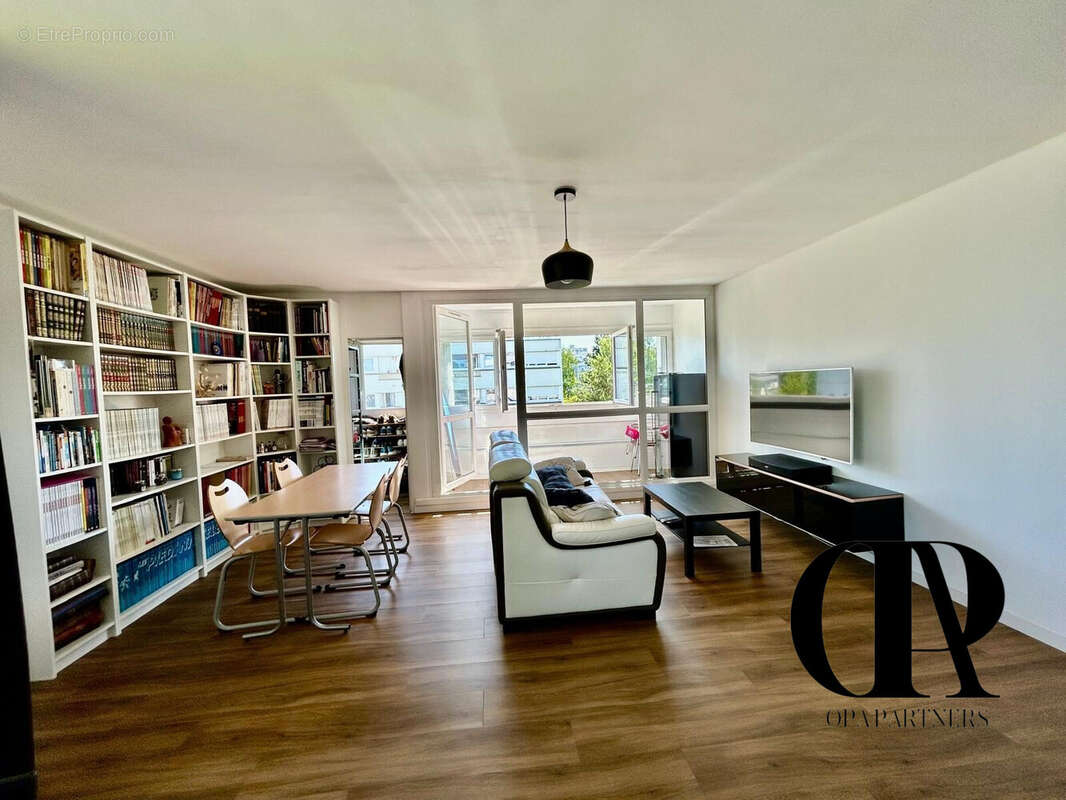 Appartement à LES ULIS