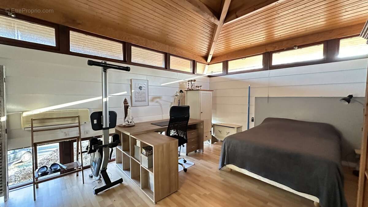 Villa d'architecte de type t7 de 188 m2 sur 2 hectares - photo 16