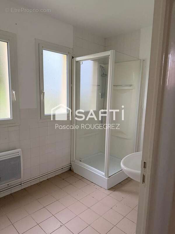 Photo 6 - Maison à PENIN