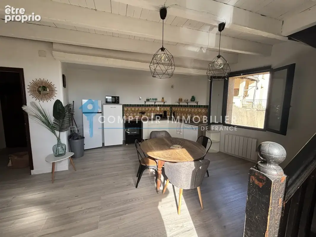 PERIPHERIE UZES : Maison de village avec 2 appartements - photo 1