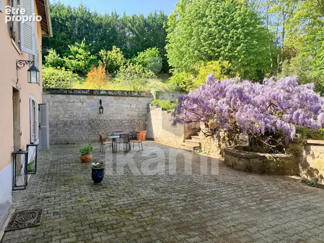 VILLA DE CARACTERE- 314 m2 - Terrain 1305 m2 - photo 20