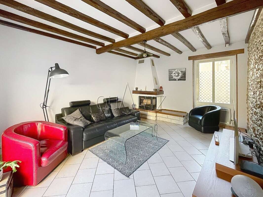 Maison à MARINES