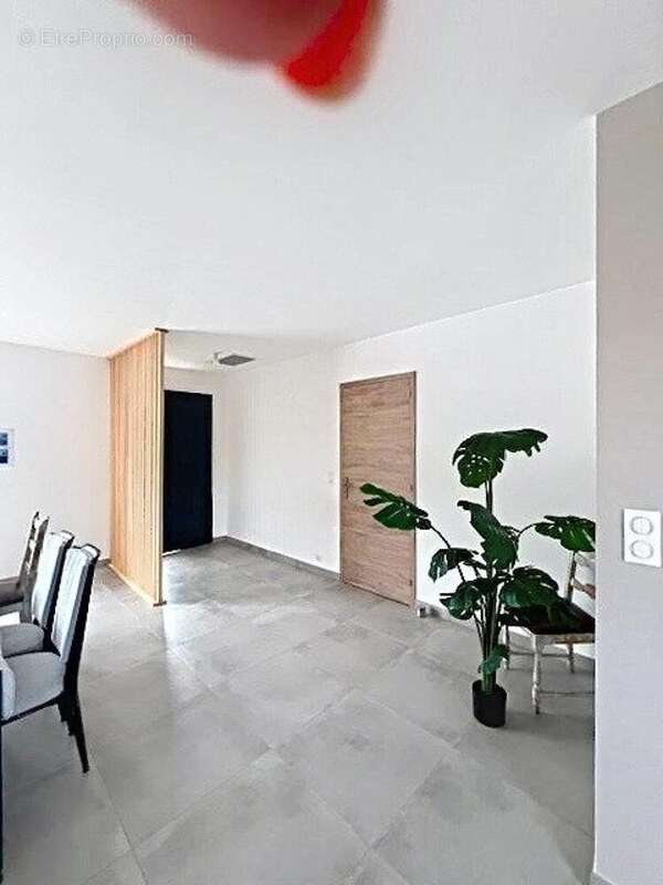 Photo 2 - Maison à SALASC