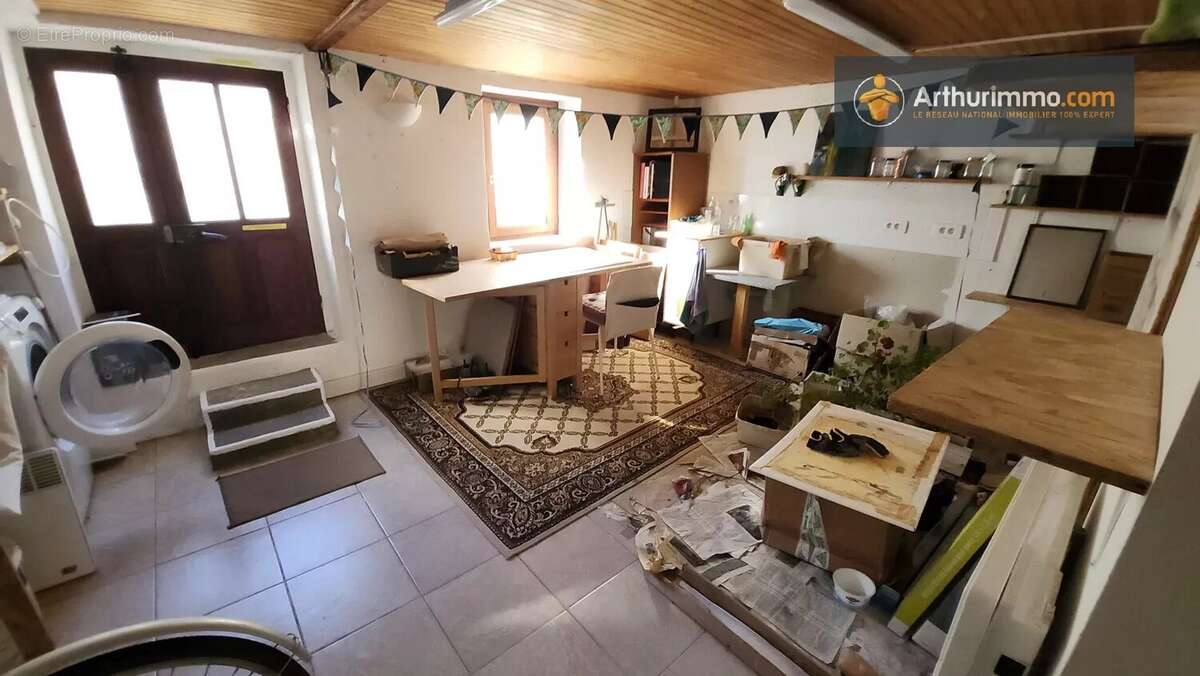 Maison à SAINTE-COLOMBE-SUR-L&#039;HERS