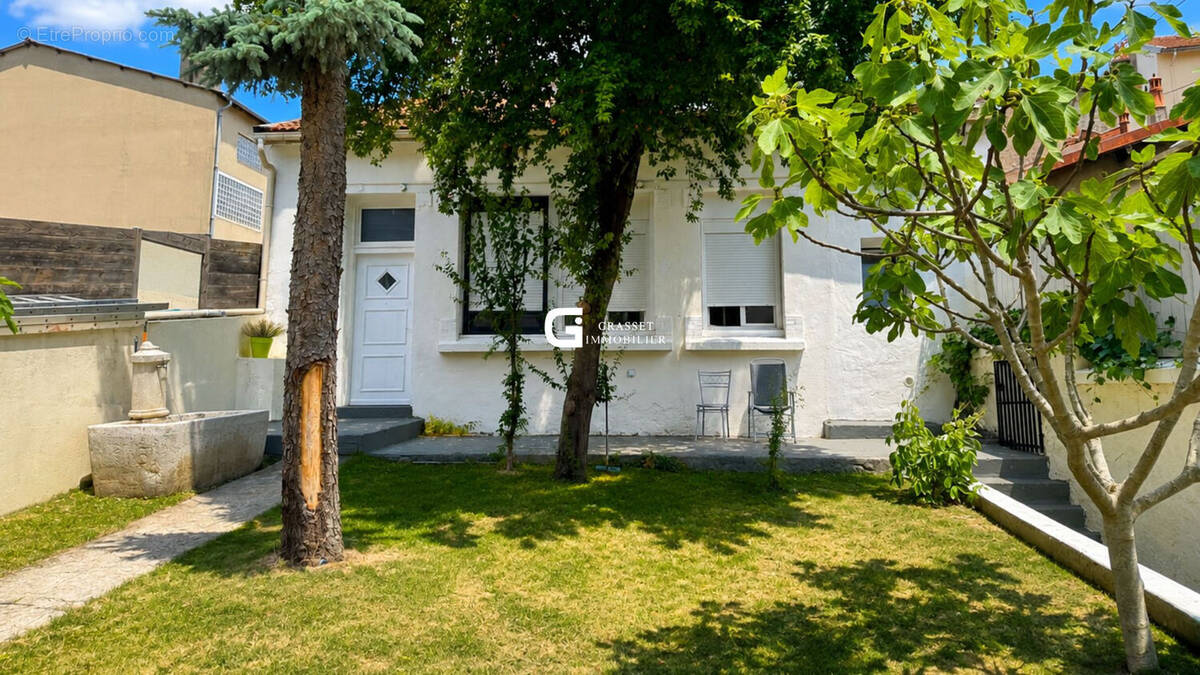 Maison à OYONNAX