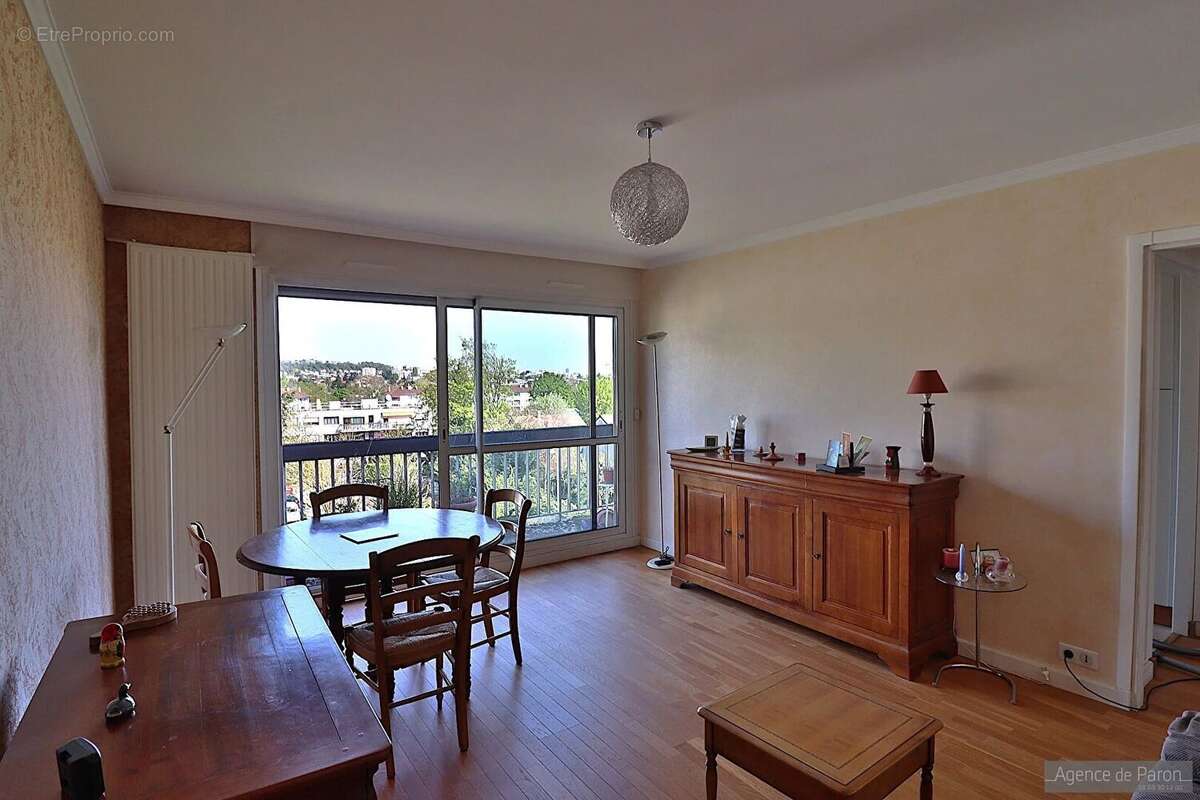 Appartement à CHATENAY-MALABRY