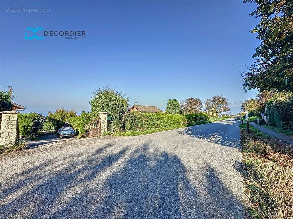 Terrain à MAXILLY-SUR-LEMAN