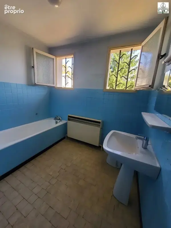 Maison à rénover - coeur de village - photo 13
