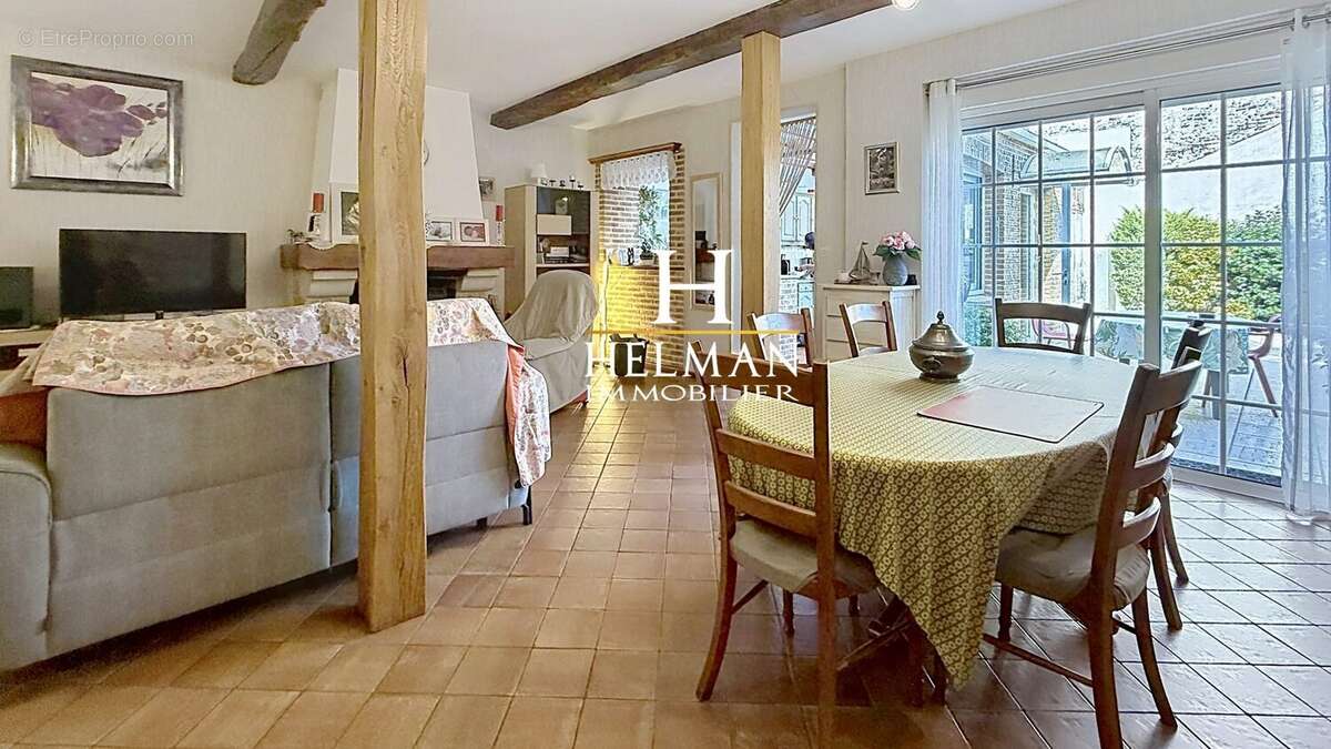 Maison 193 m² à Saint-Omer  - photo 2