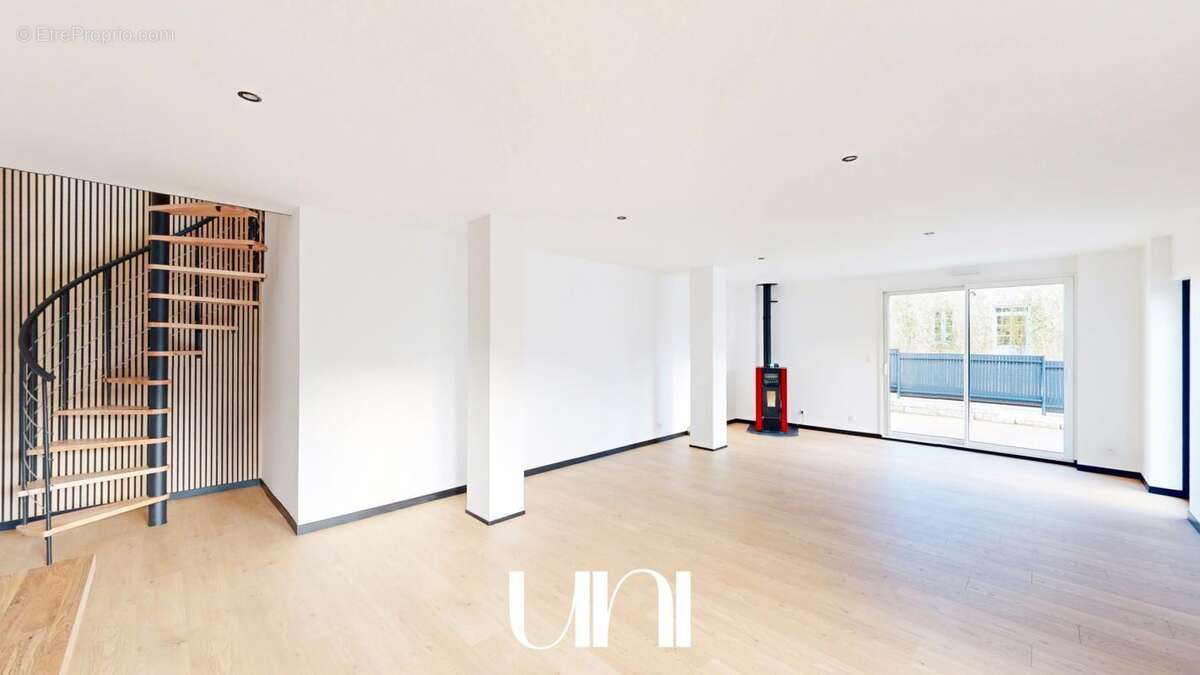 Maison à BRETTEVILLE-L'ORGUEILLEUSE