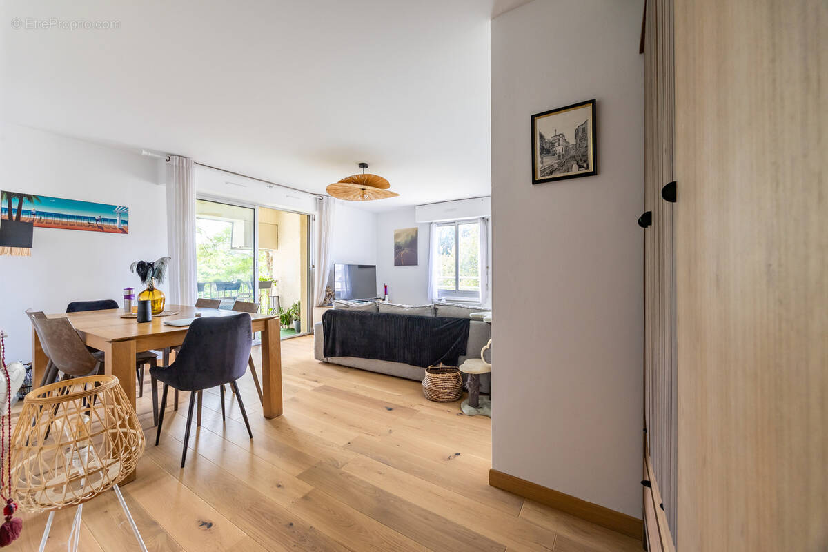 Appartement à BORDEAUX