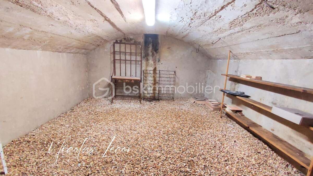 Maison à MEHUN-SUR-YEVRE