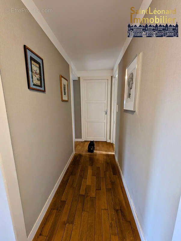 Appartement à FOUGERES