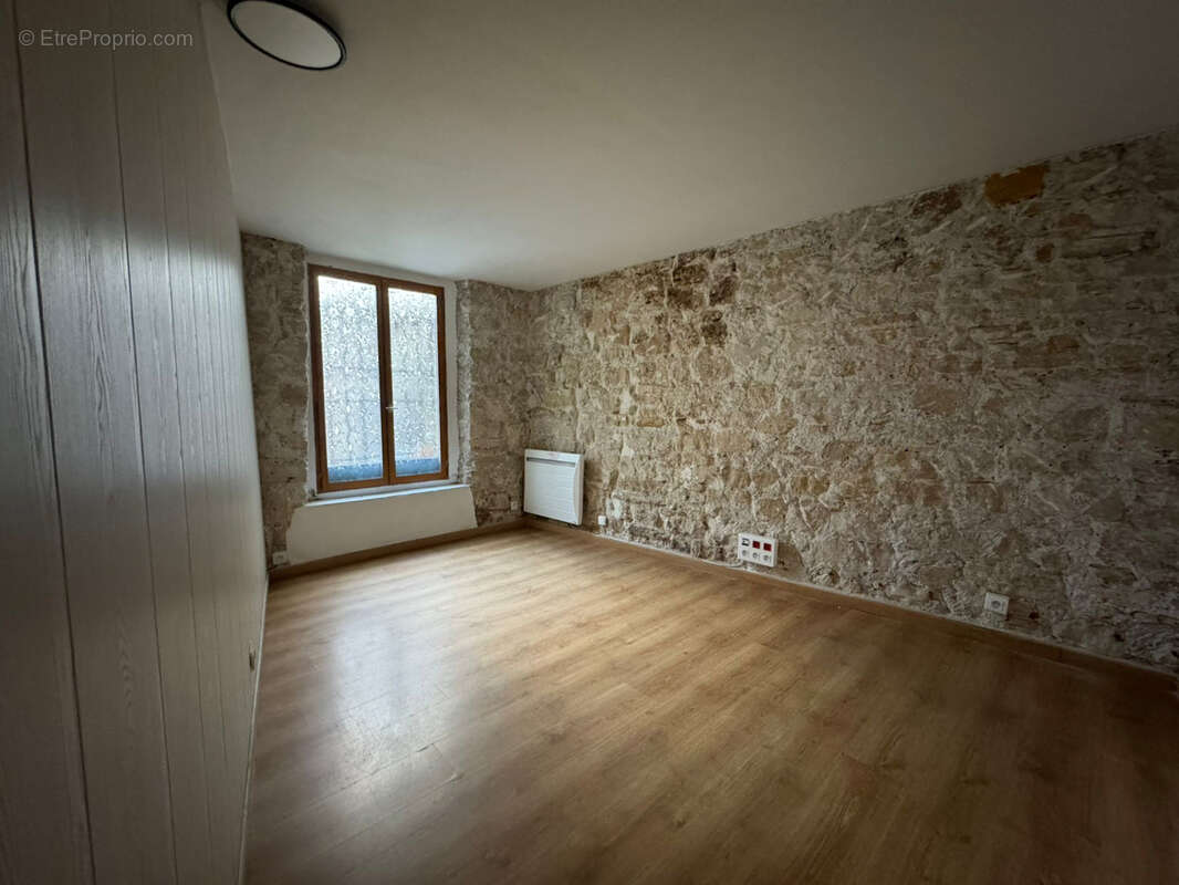 Commerce à PARIS-20E