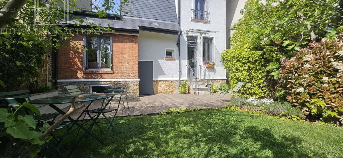 Maison à COLOMBES