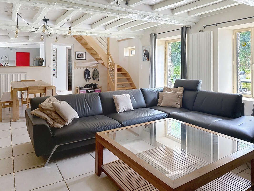 Maison à SAINT-MARTIN-DE-LANDELLES