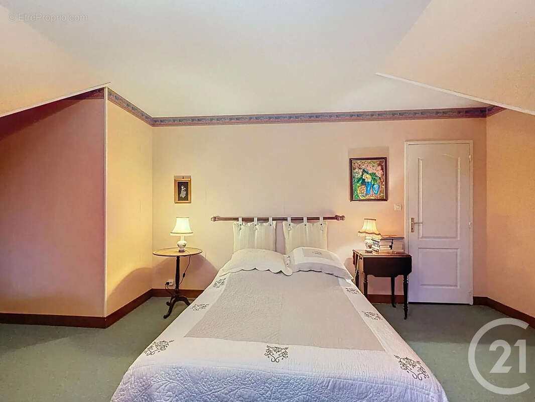 Maison à MENESTREAU-EN-VILLETTE