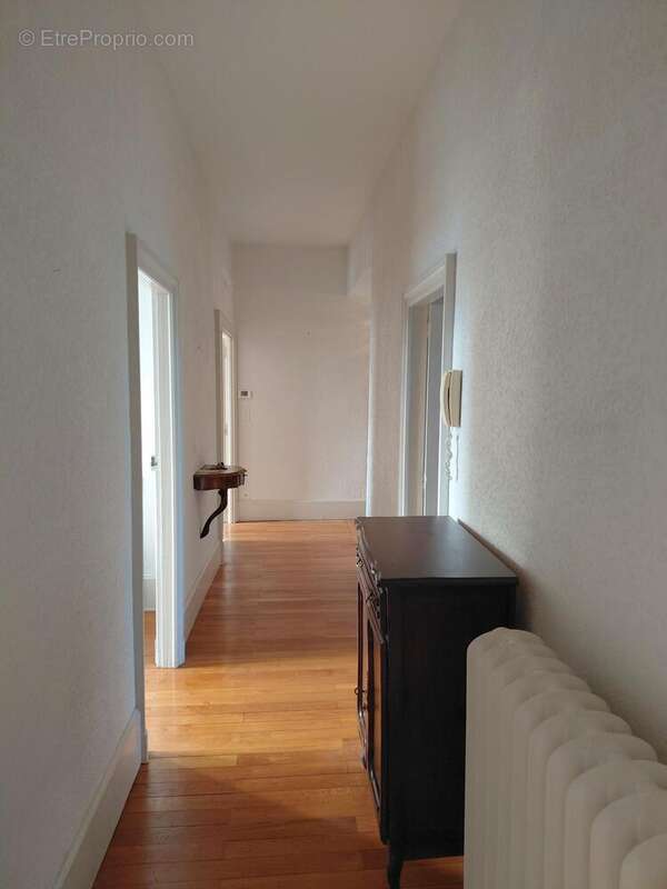 Photo 2 - Appartement à MARCIGNY