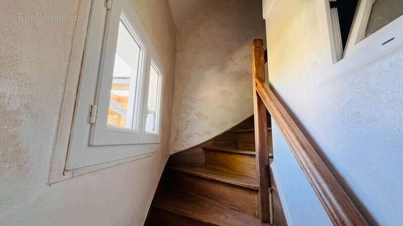 PLOEVEN (29) proche de PLOMODIERN - Maison à vendre de type 5 de 85 m² habitable 100 m² utile - Terrain de 248 m² - Dépendance - photo 21