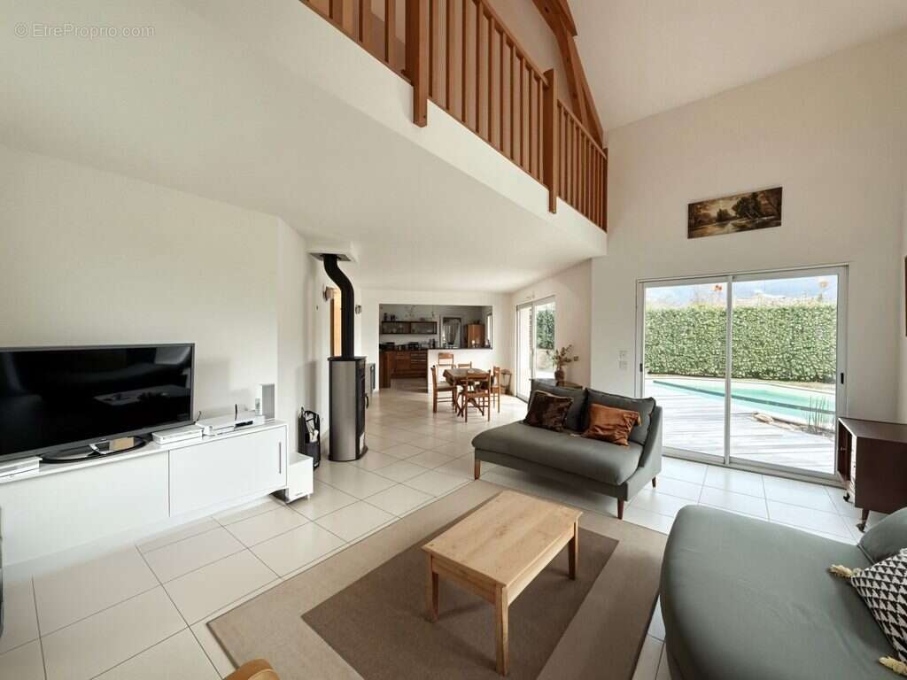 Maison à COUBLEVIE