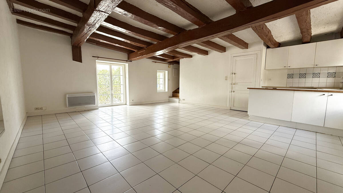Appartement à SAINT-CYR-SUR-LOIRE