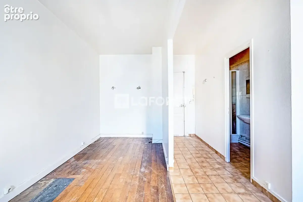 Studio - Dernier étage avec ascenseur - Boulevard de Courcelles, Paris 17e - photo 10