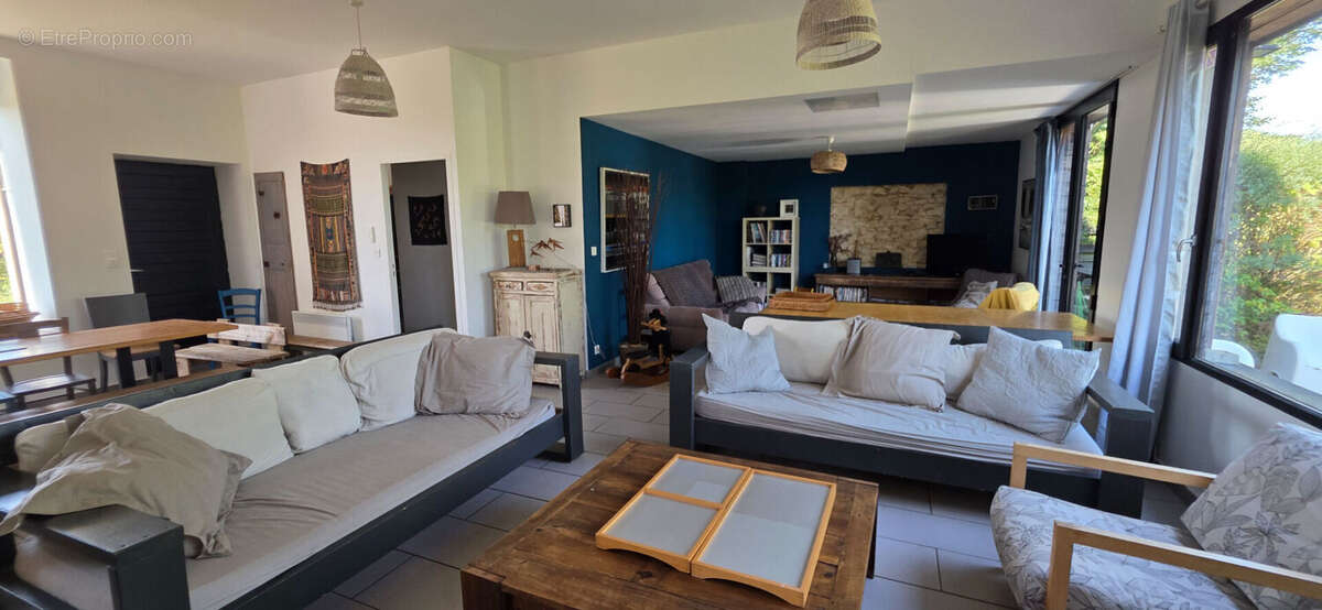 Maison à ANGLES-SUR-L&#039;ANGLIN