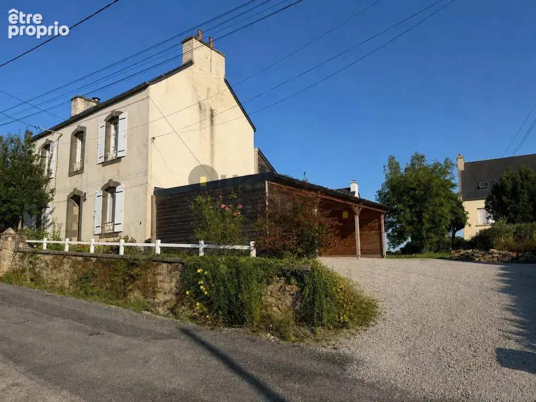 Maison à LOGONNA-DAOULAS