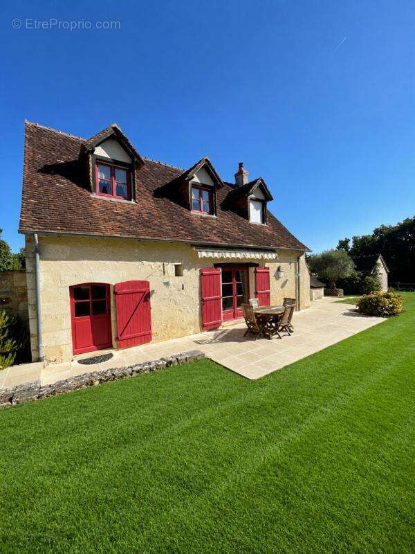 Longère de charme ? Un véritable havre de paix à Saint-Hilaire-sur-Benaize ! 4 pièce(s) 90 m2 - photo 4