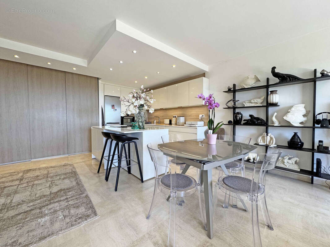 Vence - 2 pièces de 69,2 m2, terrasses de 22 m2 - Vue mer - photo 2